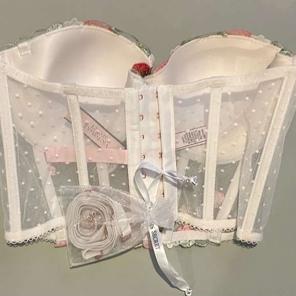 Cherry Embroidered Bustier - White - Picture 4 of 8